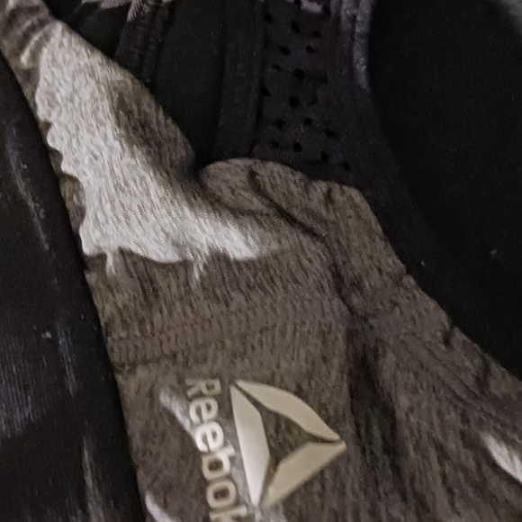 REEBOK sports Bra - Picture 3 of 3
